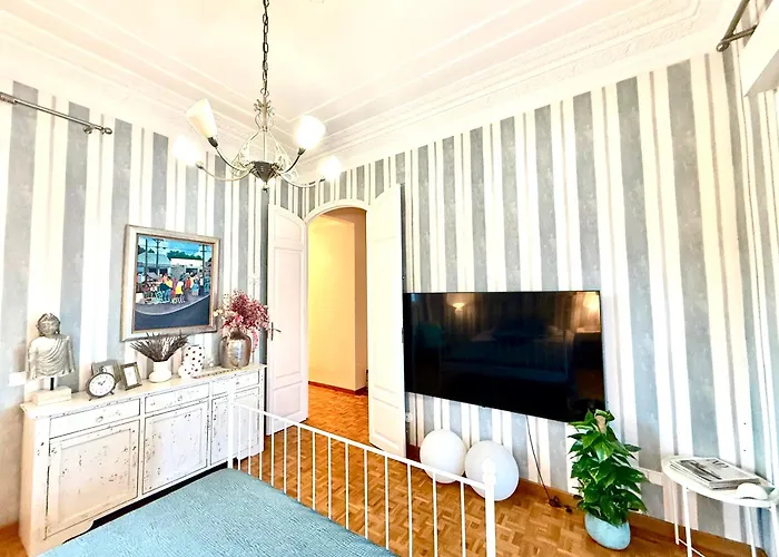 El Palacete Gran Via * Valencia